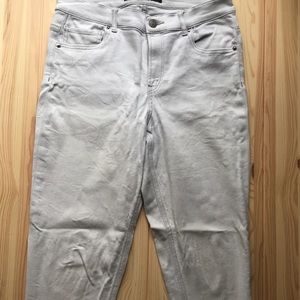 SALE White wash ankle jean leggings from Express.