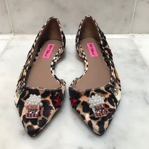 Betsey Johnson Velvet Leopard Print (new)