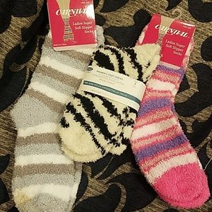🎀 Comfy socks 🎀 Bundle item!!