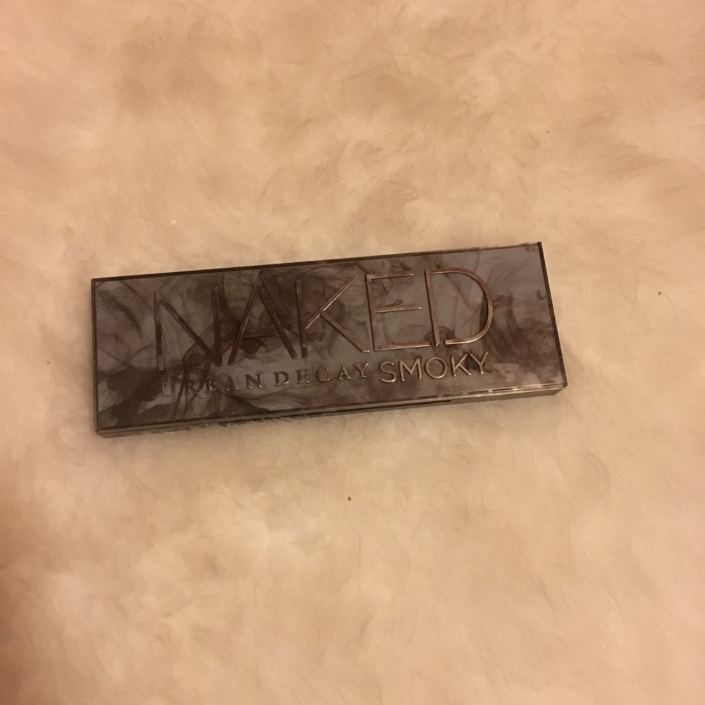 UD Naked Smokey Pallet,$24.00