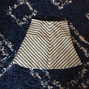 LOFT black, gray, and white flippy skirt