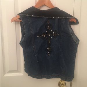 Detailed jean vest