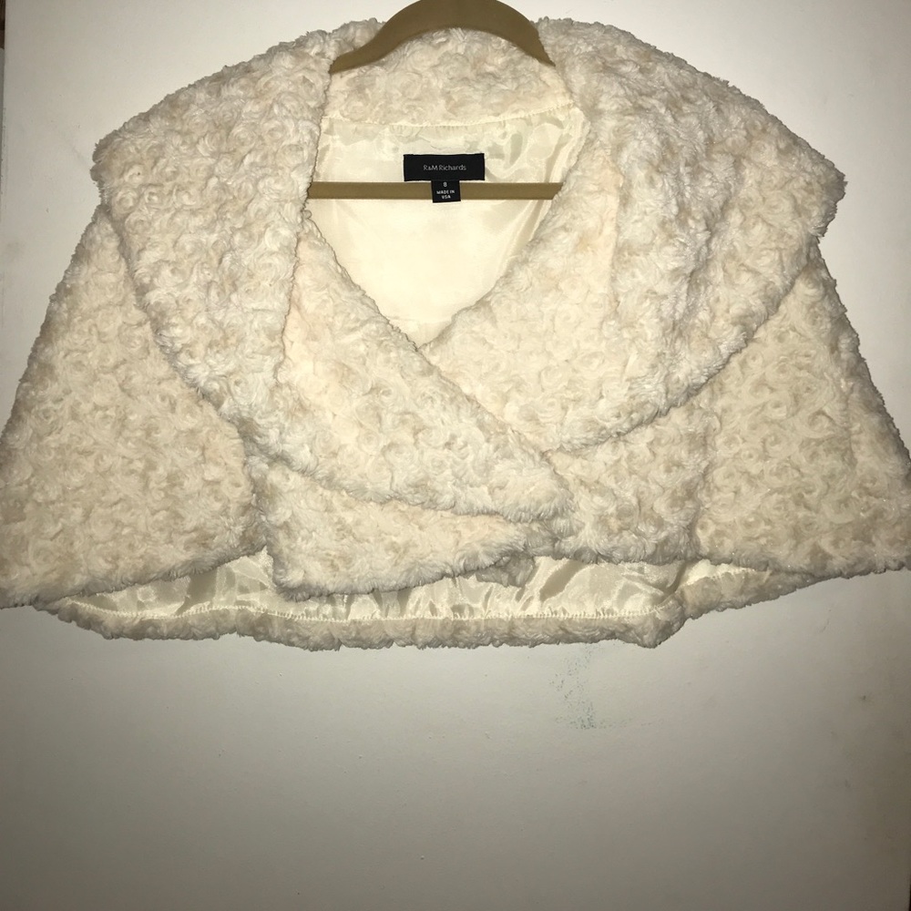 R &m Richards Ivory Faux-Fur Caplet