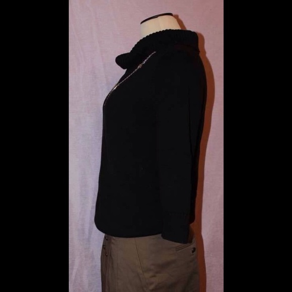 Sweater - Picture 2 of 3