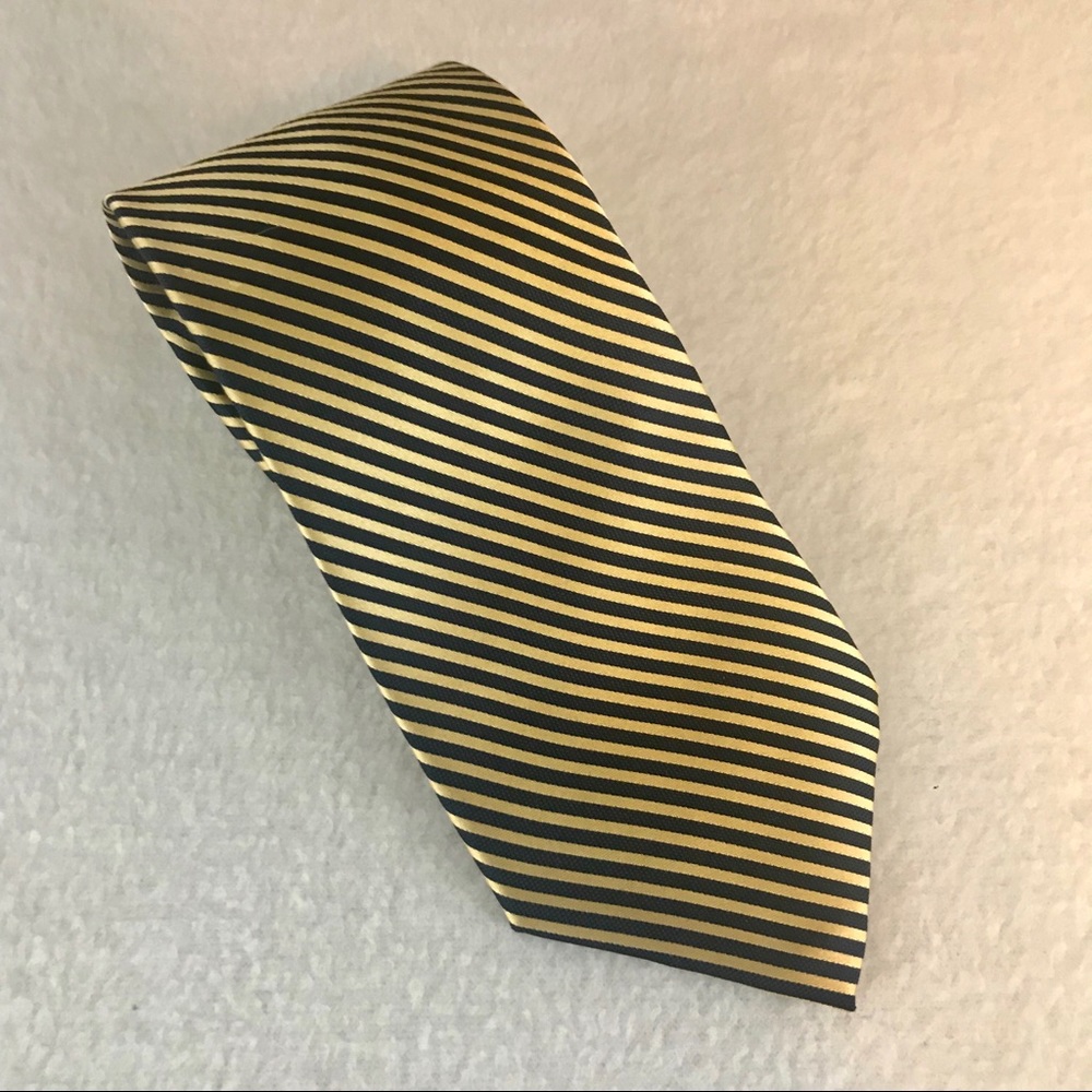 Nautica Dark Navy Blue And Gold 100% Silk Tie