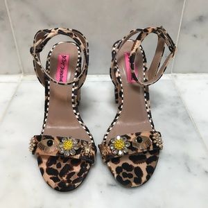 Betsey Johnson Velvet Leopard Print Heel (new)