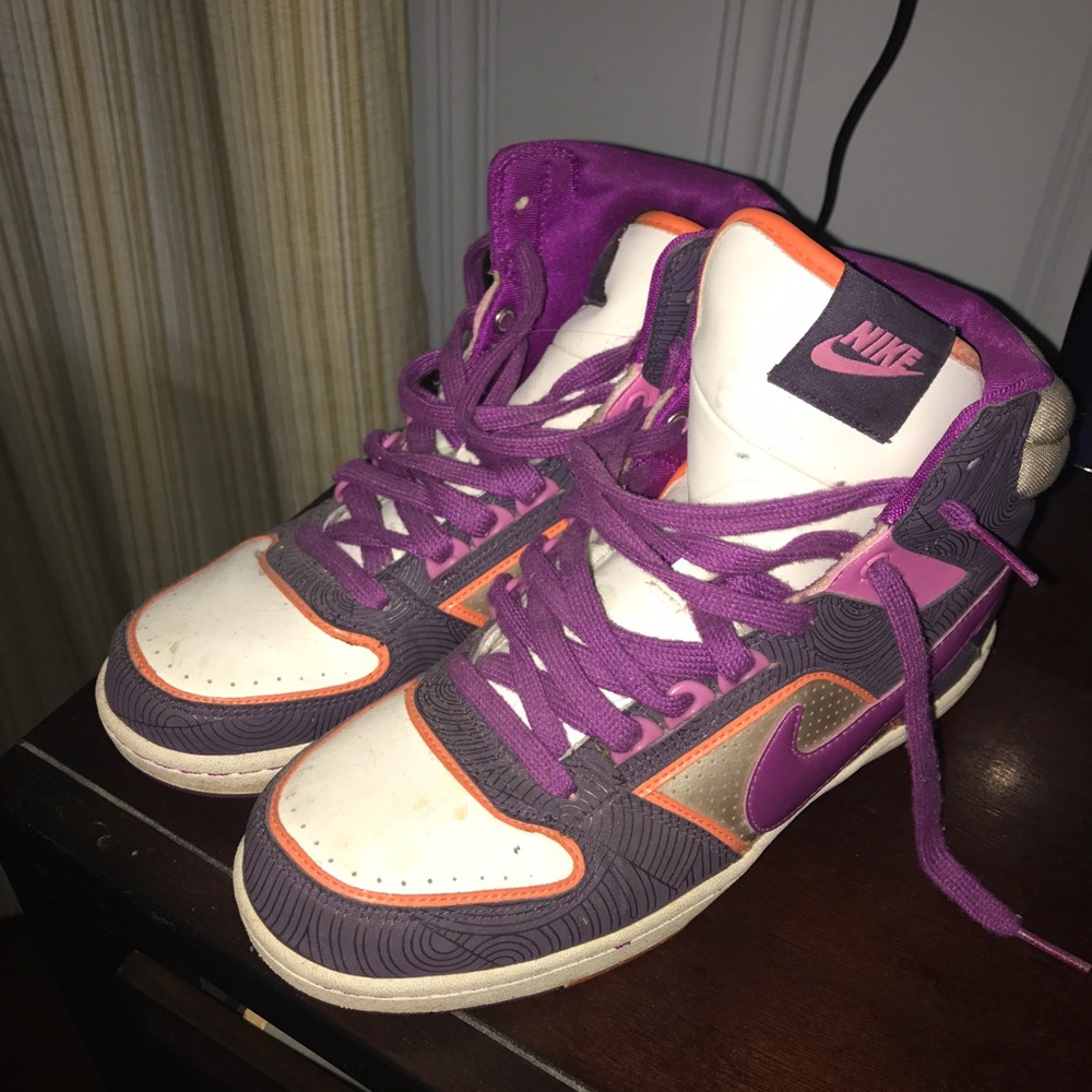 Nike Women's High Tops Size 8 - Used