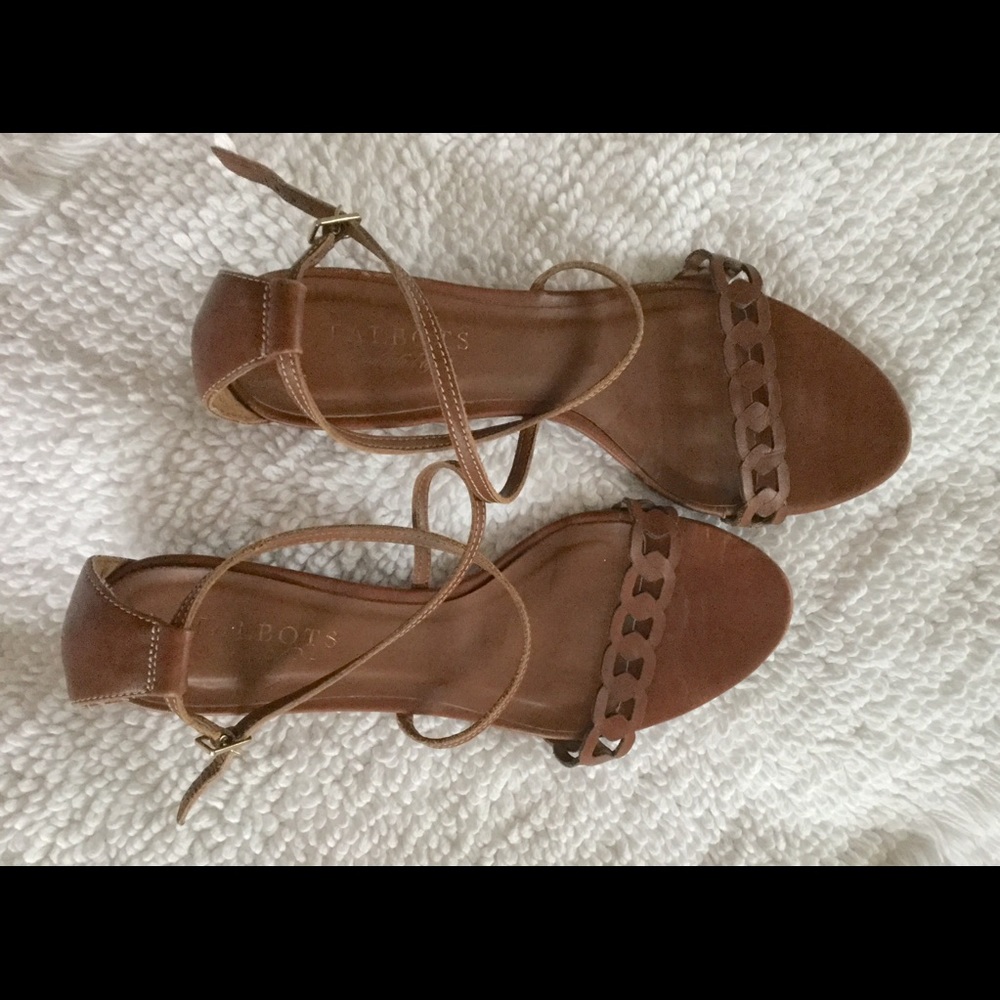 Brown leather sandals NWOT