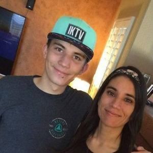 Meet your Posher, Aaron