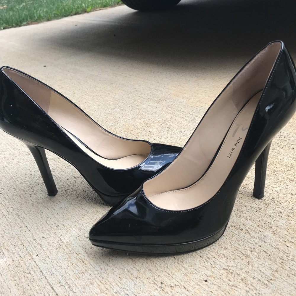 Nine West black patent heels