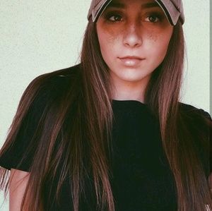 Meet your Posher, Joanna