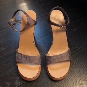 NINE WEST WOODEN HEELS OPEN TOE PURPLE GOLD SIZE 7