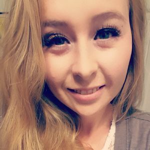 Meet your Posher, Cristina