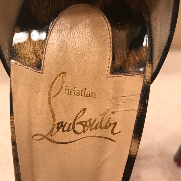 Christian Louboutin Jailopa patent red sole pump - Picture 3 of 8