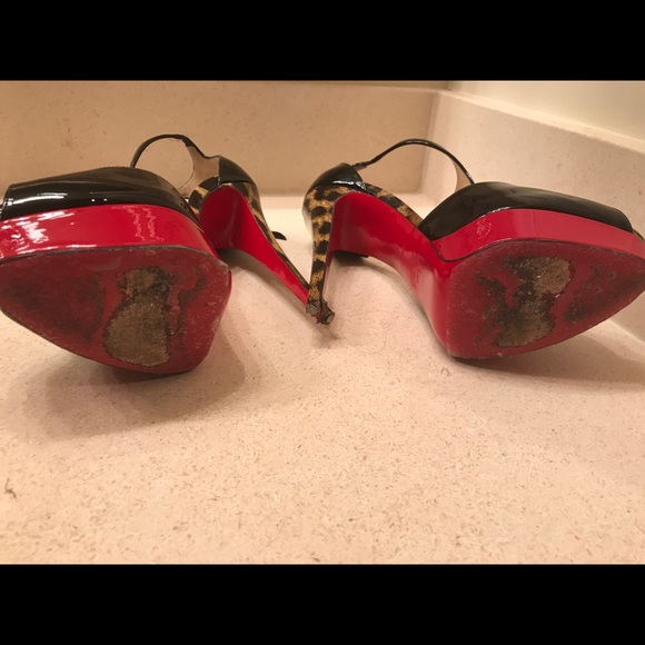 Christian Louboutin Jailopa patent red sole pump - Picture 6 of 8