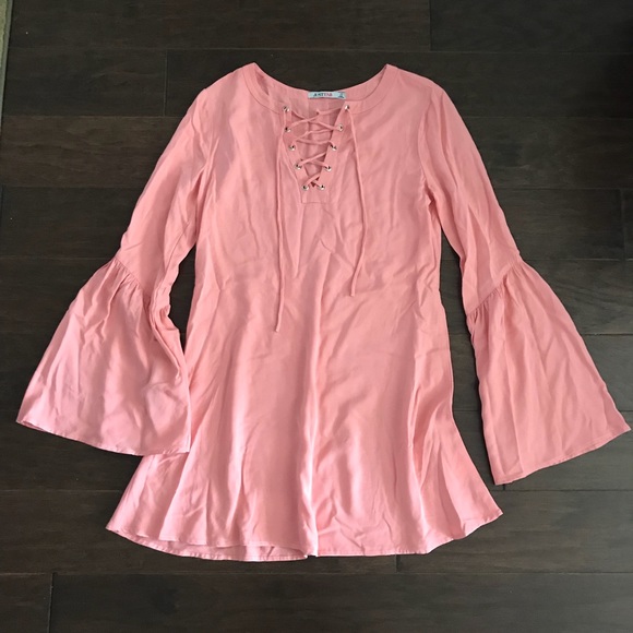 JustFab Dresses & Skirts - NWOT Bell Sleeve Lace Up Dress