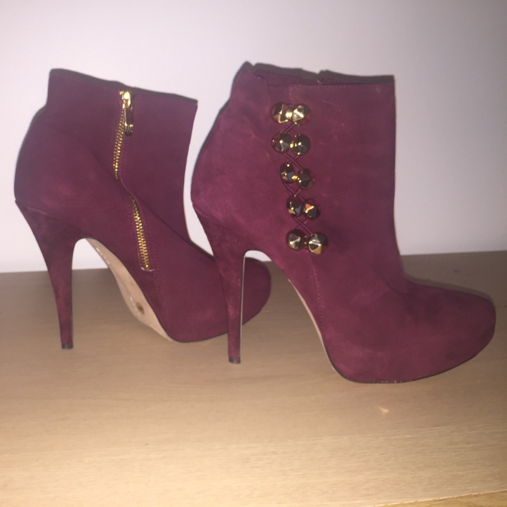 Vince Camuto Heels