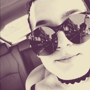 Meet your Posher, Kylie