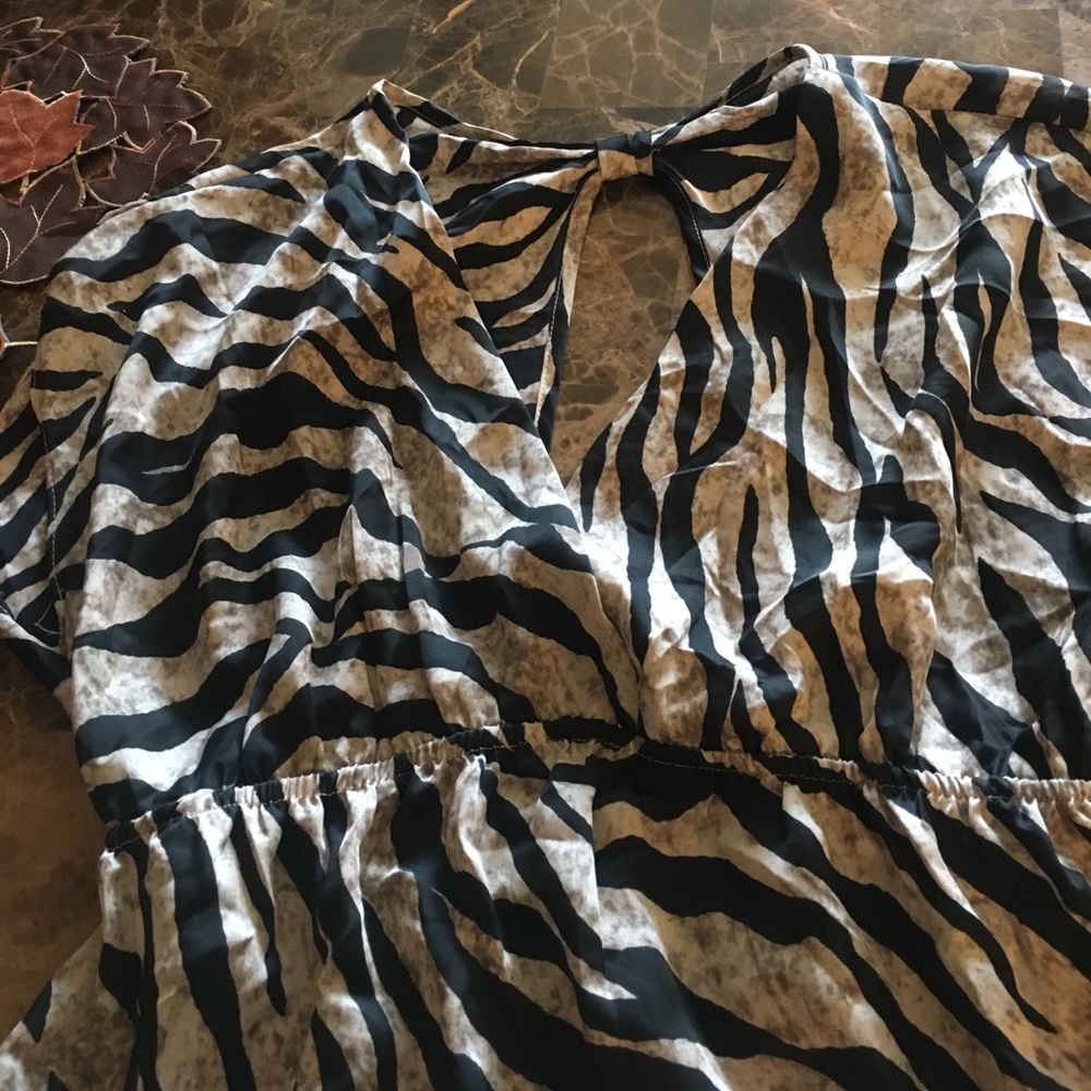 Pattern blouse - Picture 3 of 5