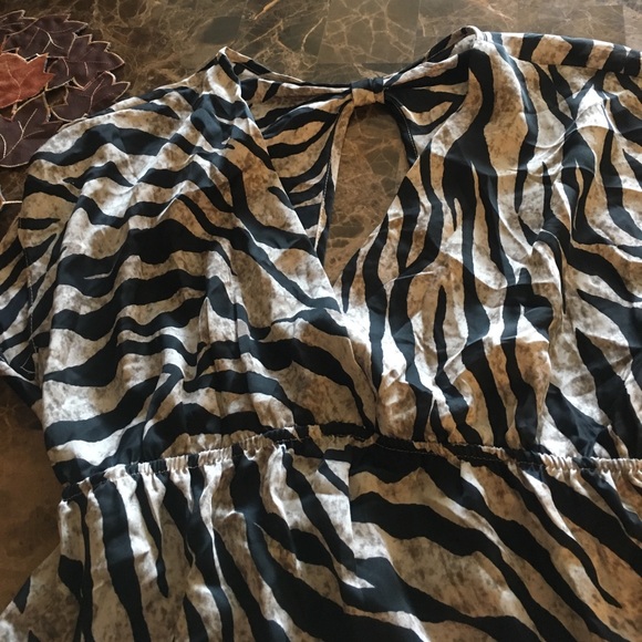 Pattern blouse - Picture 3 of 5