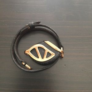 Bella beat fitness tracker