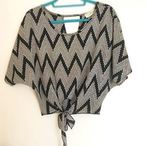 Vintage Havana Geometric Tie Crop Blouse