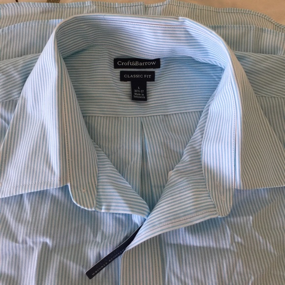 Light blue button down top - Picture 4 of 4