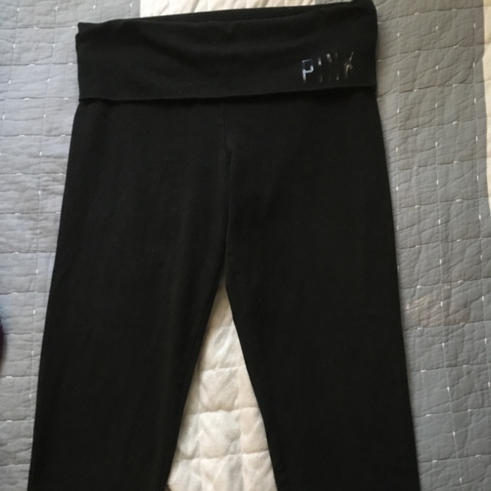 Pink's black capris