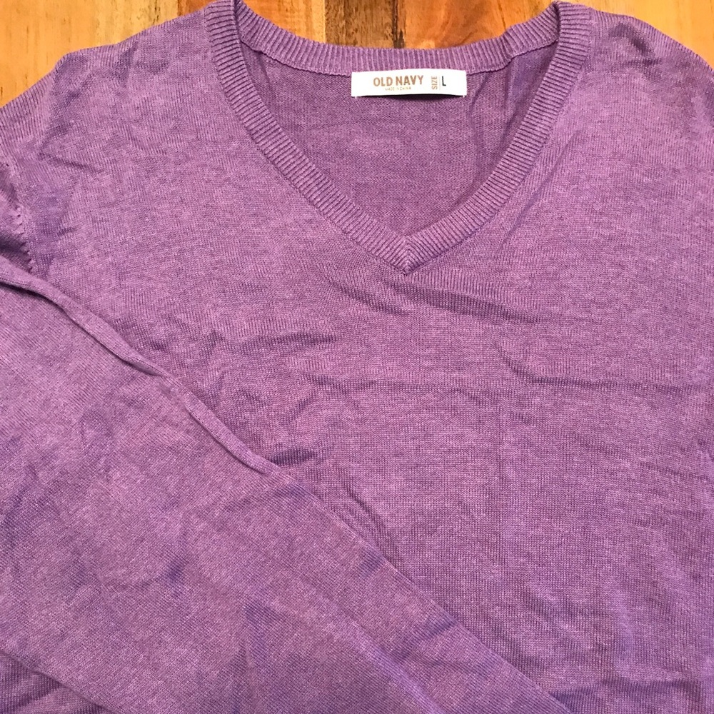 Men's L Old Navy purple sweater.
