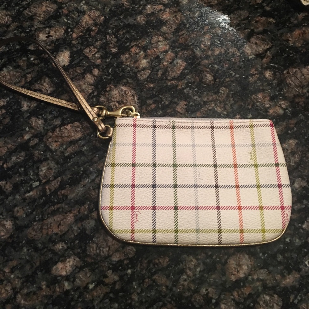 coach wristlet 💕