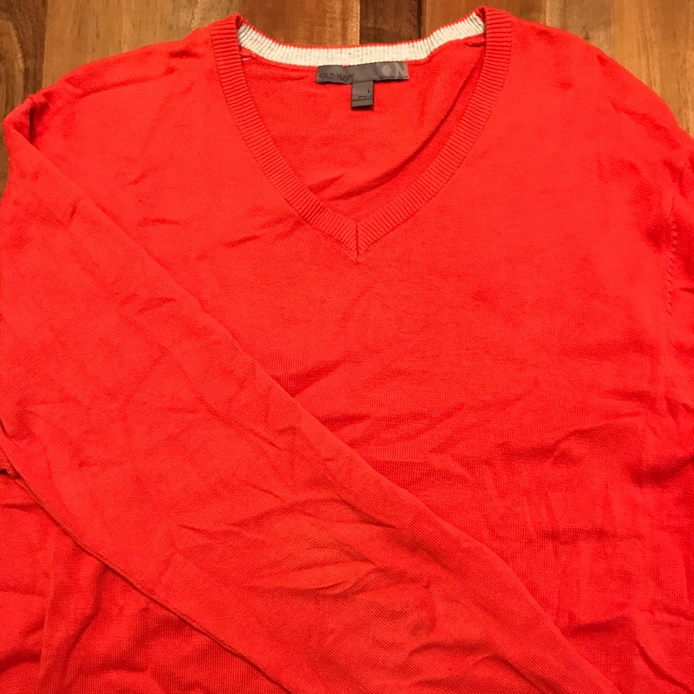 Men's L Old Navy orange sweater.