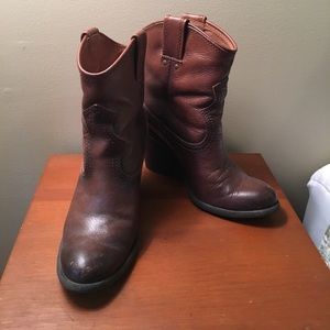 Lucky Brand Cowbooties (6)