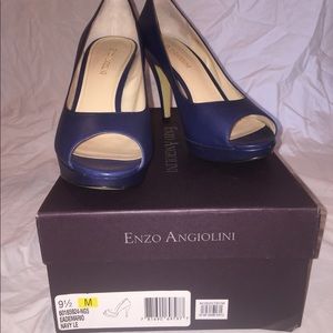 Enzo Angiolini Eademario Navy Heels