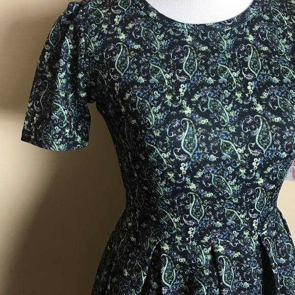 🔥LAST ONE🔥Beautiful NWT XS Lularoe Amelia Dress - Picture 2 of 3