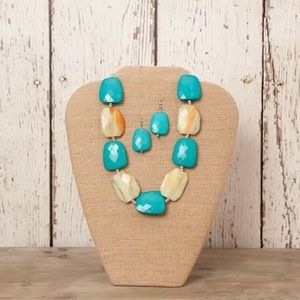 Teal necklace! **Earrings not included.