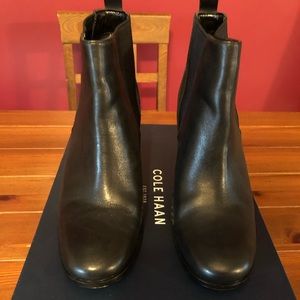 Cole haan black booties sz 9. Excellent condition
