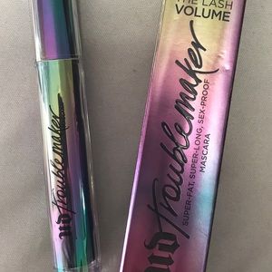 Urban Decay Troublemaker Mascara in Black