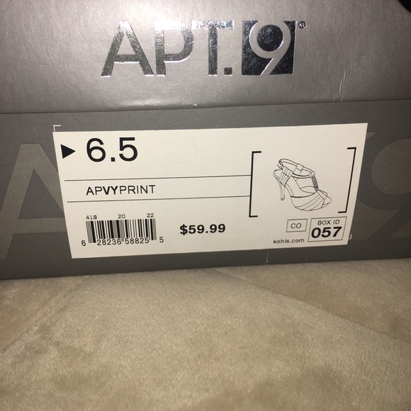 Heels - Picture 5 of 5