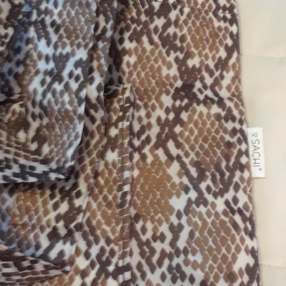 Tote - Picture 2 of 5