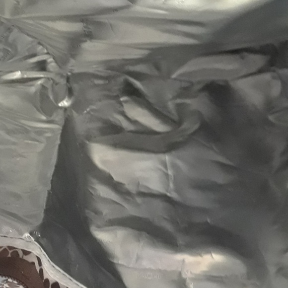 Tote - Picture 4 of 5