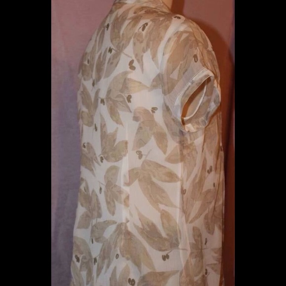 Blouse - Picture 2 of 3