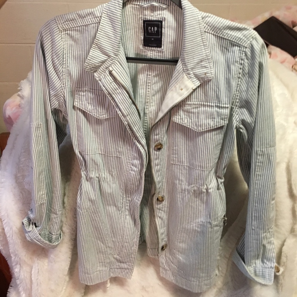 Gap white and blue striped jacket. Xs