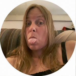 Meet your Posher, Suzanne