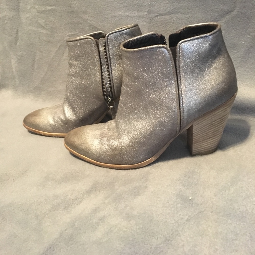 Giuseppe Zanotti Metallic booties