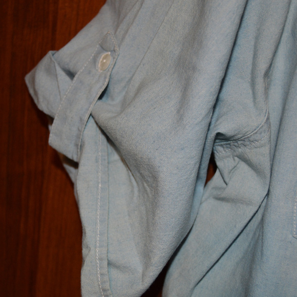 Bill Blass Plus Size 22/24 Light Denim Shirt NWT - Picture 3 of 7