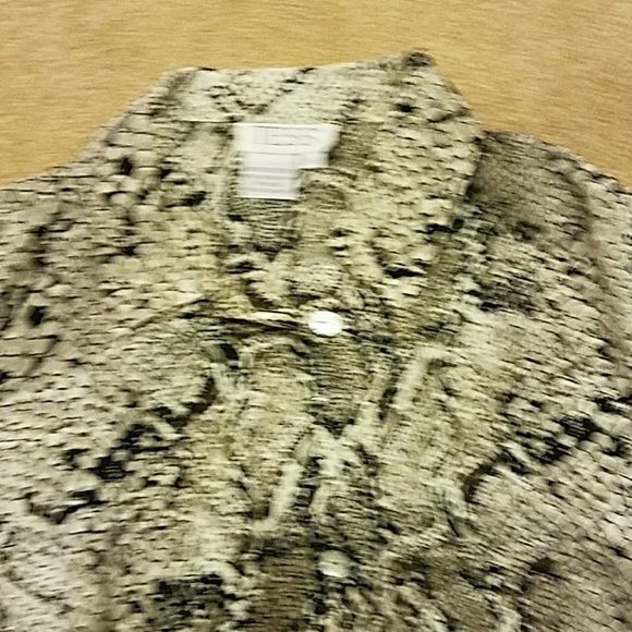 Blouse - Picture 2 of 2