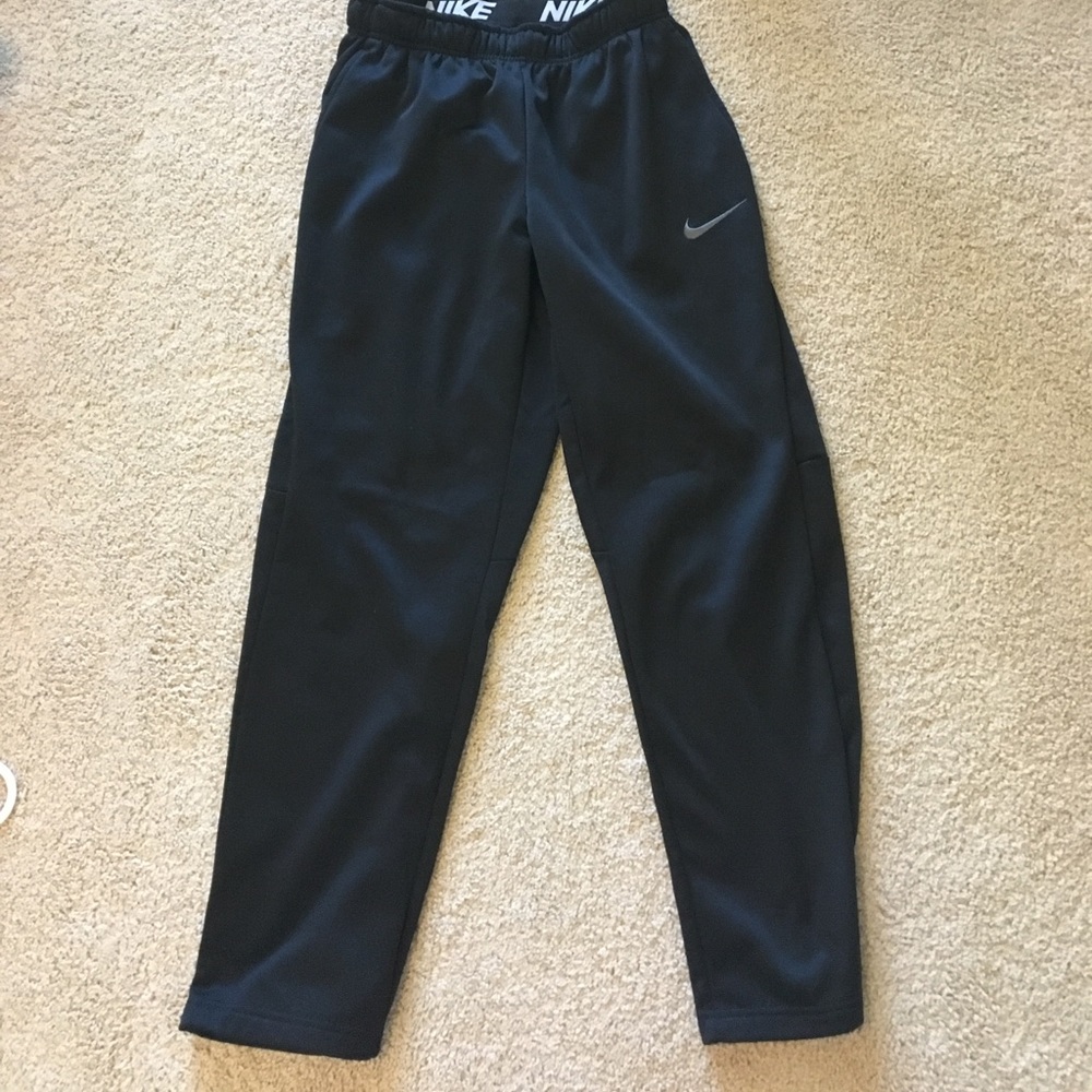 Men’s Nike medium Dri-Fit sweatpants