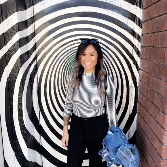 Meet your Posher, Stephanie - Picture 1 of 1