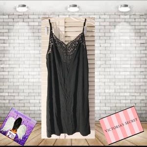 Victoria’s Secret Sexy Black Lace Chemise M NWT