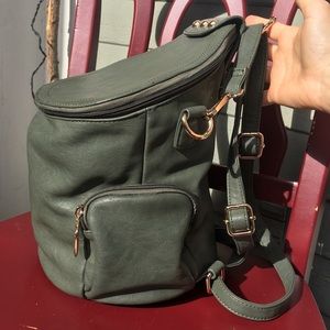 Olive Daypack by Guscio